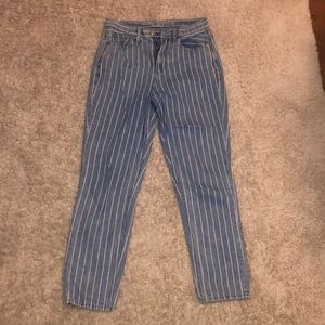 American Eagle striped mom jeans